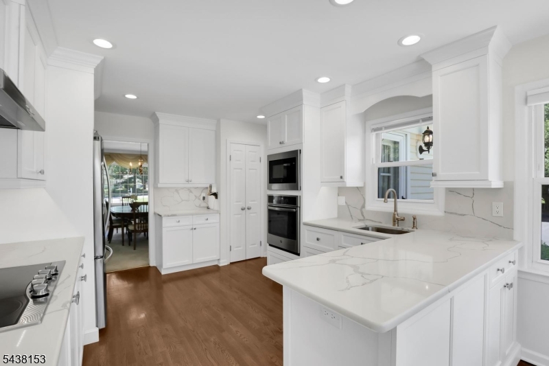 80 Juniper Way Bernards, NJ 07920 - Photo 16 of 48