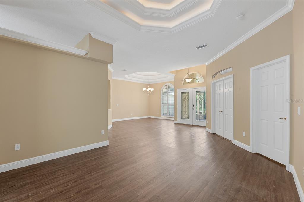 5711 Tanagerside Road Lithia, FL 33547 - Photo 8 of 72