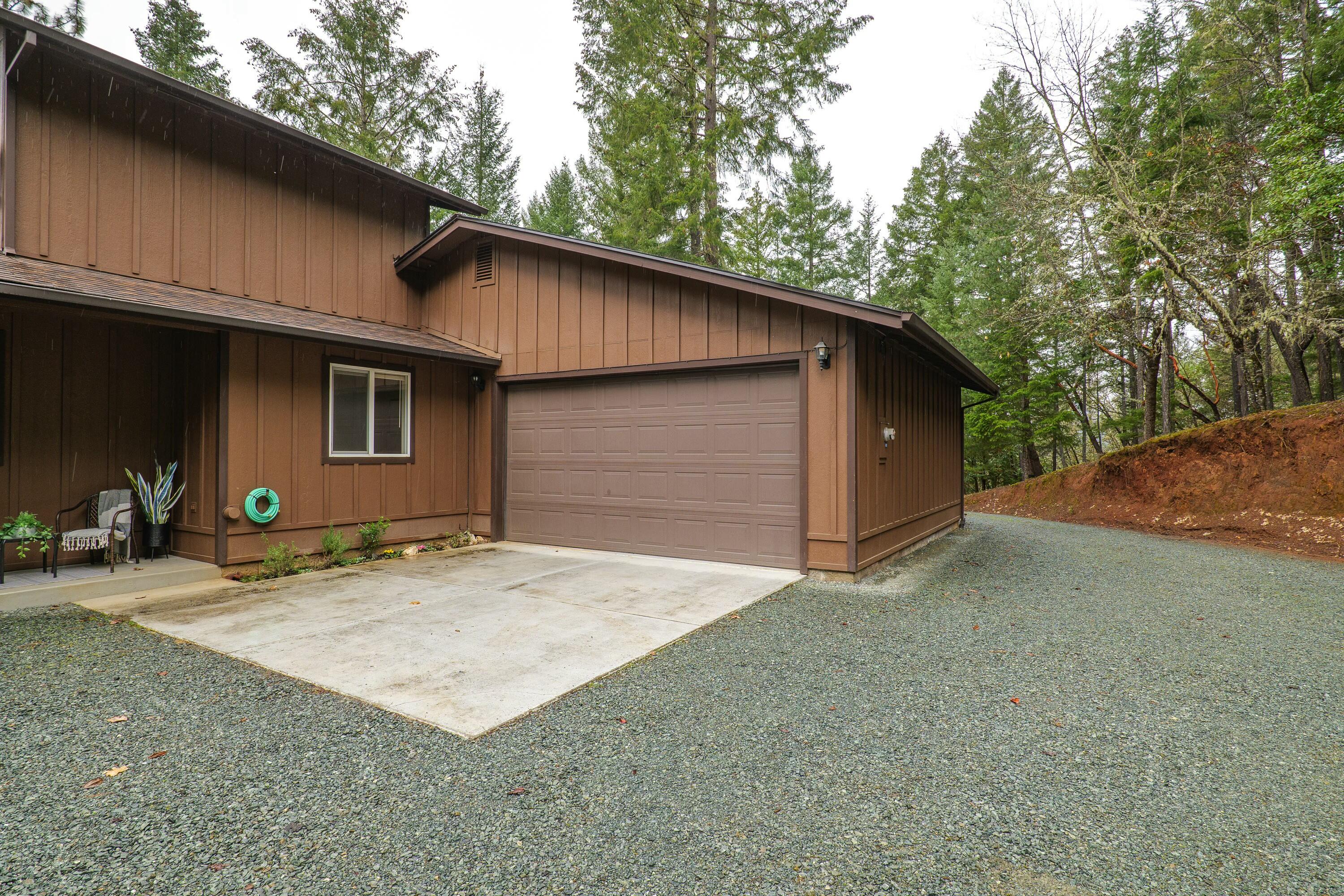 11460 Lower River Road Grants Pass, OR 97526 - Photo 39 of 49 tempImageWZWe53