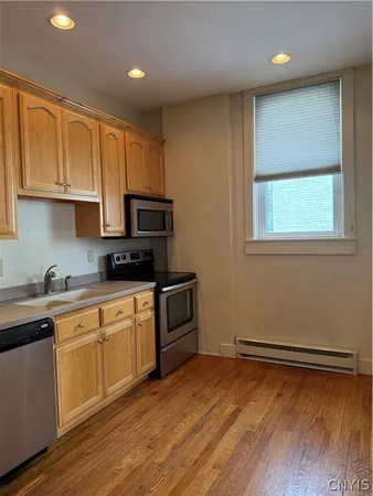 $1,295 | 137 South Peterboro Street, Lenox, NY 13032