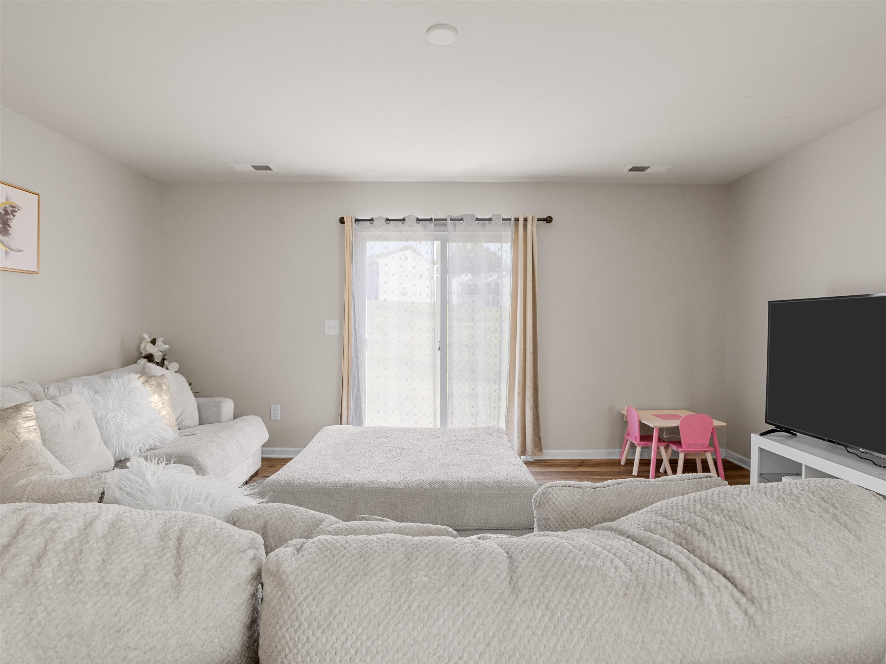 1410 Penrith Court Boiling Springs, SC 29316 - Photo 5 of 47