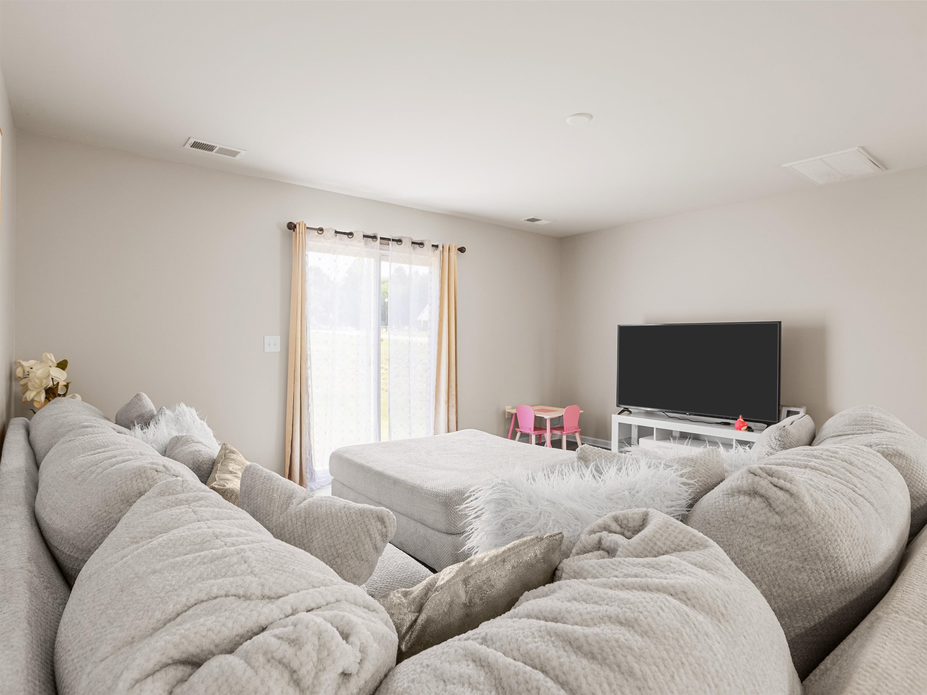 1410 Penrith Court Boiling Springs, SC 29316 - Photo 6 of 47