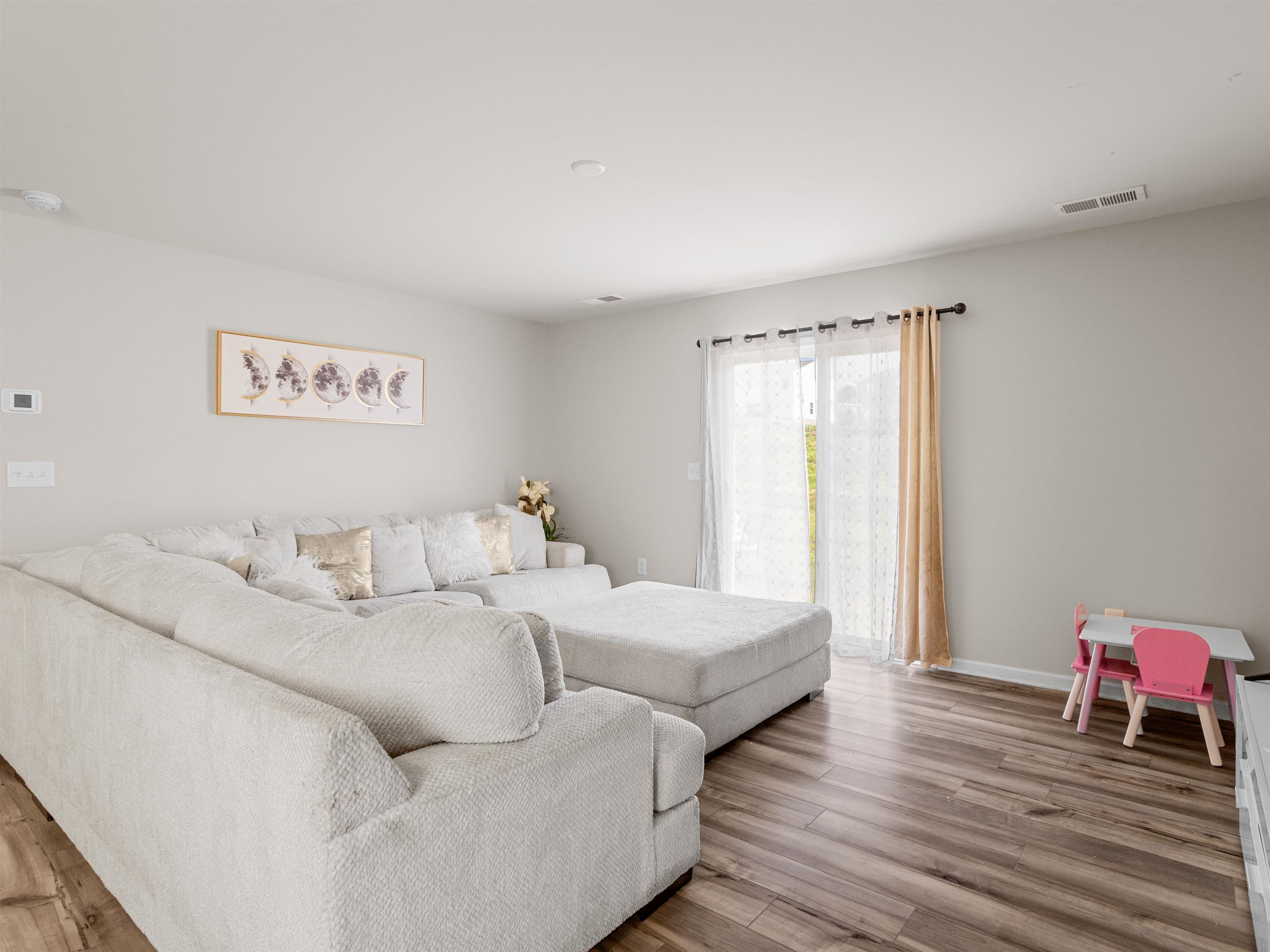 1410 Penrith Court Boiling Springs, SC 29316 - Photo 7 of 47