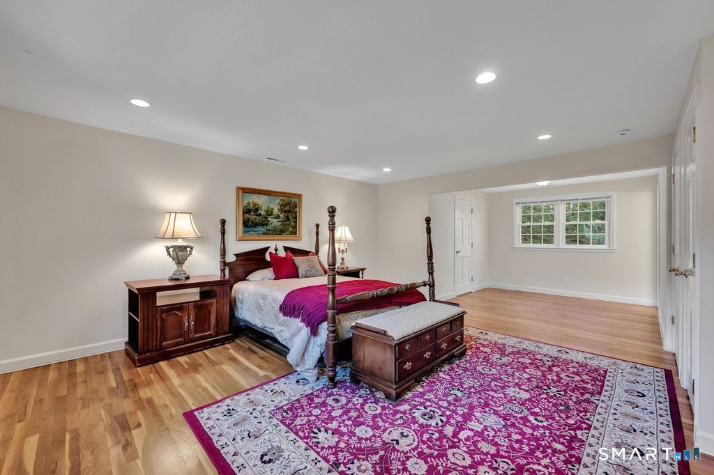 23 Banks Road Simsbury, CT 06092 - Photo 11 of 32