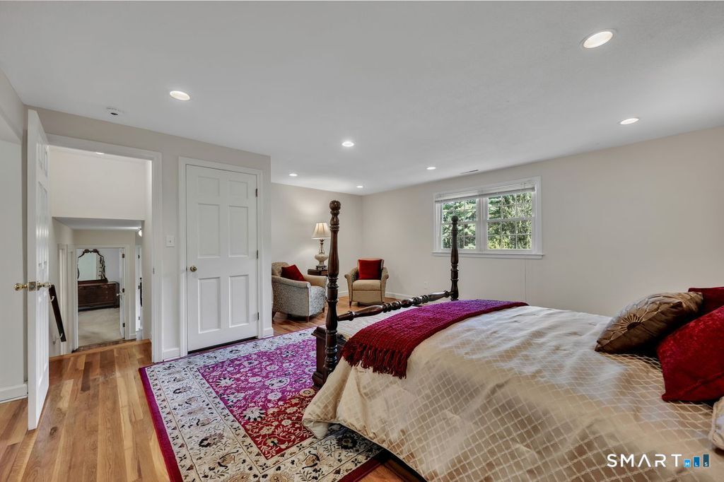 23 Banks Road Simsbury, CT 06092 - Photo 12 of 32