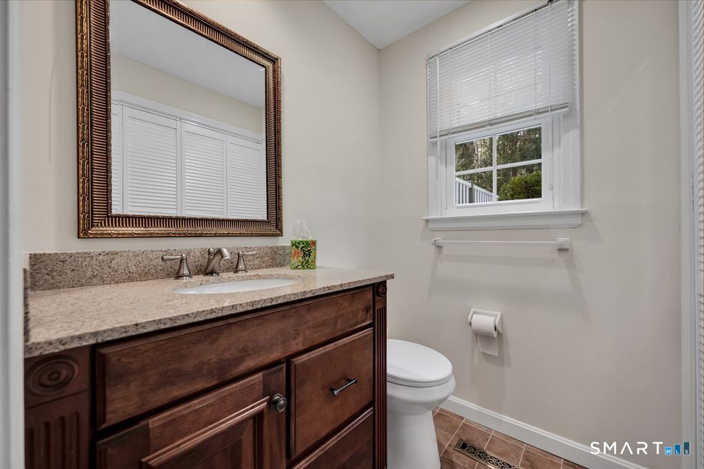 23 Banks Road Simsbury, CT 06092 - Photo 20 of 32