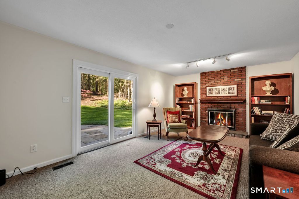 23 Banks Road Simsbury, CT 06092 - Photo 24 of 32