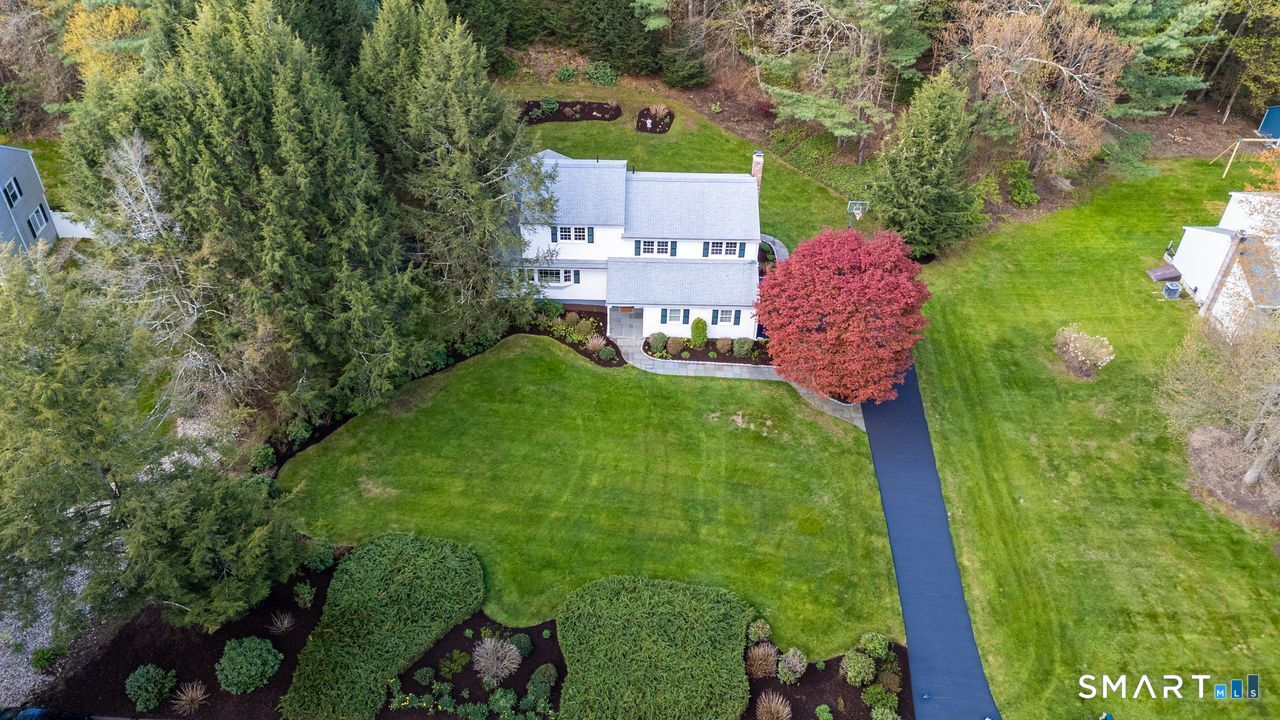 23 Banks Road Simsbury, CT 06092 - Photo 27 of 32