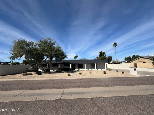 $775,000 | 18212 North 43rd Place, Phoenix, AZ 85032
