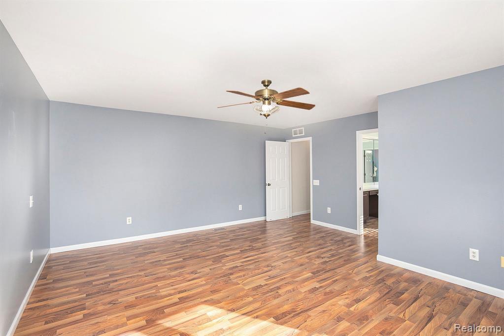 582 Whitney Drive Rochester Hills, MI 48307 - Photo 16 of 29