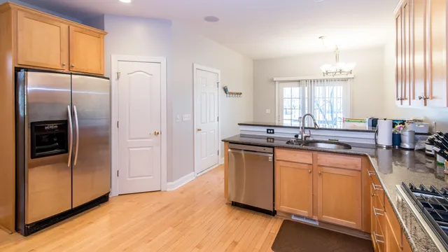 $3,850 | 49609 Timber Trail, Novi, MI 48374