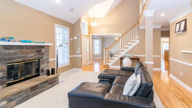 $3,850 | 49609 Timber Trail, Novi, MI 48374