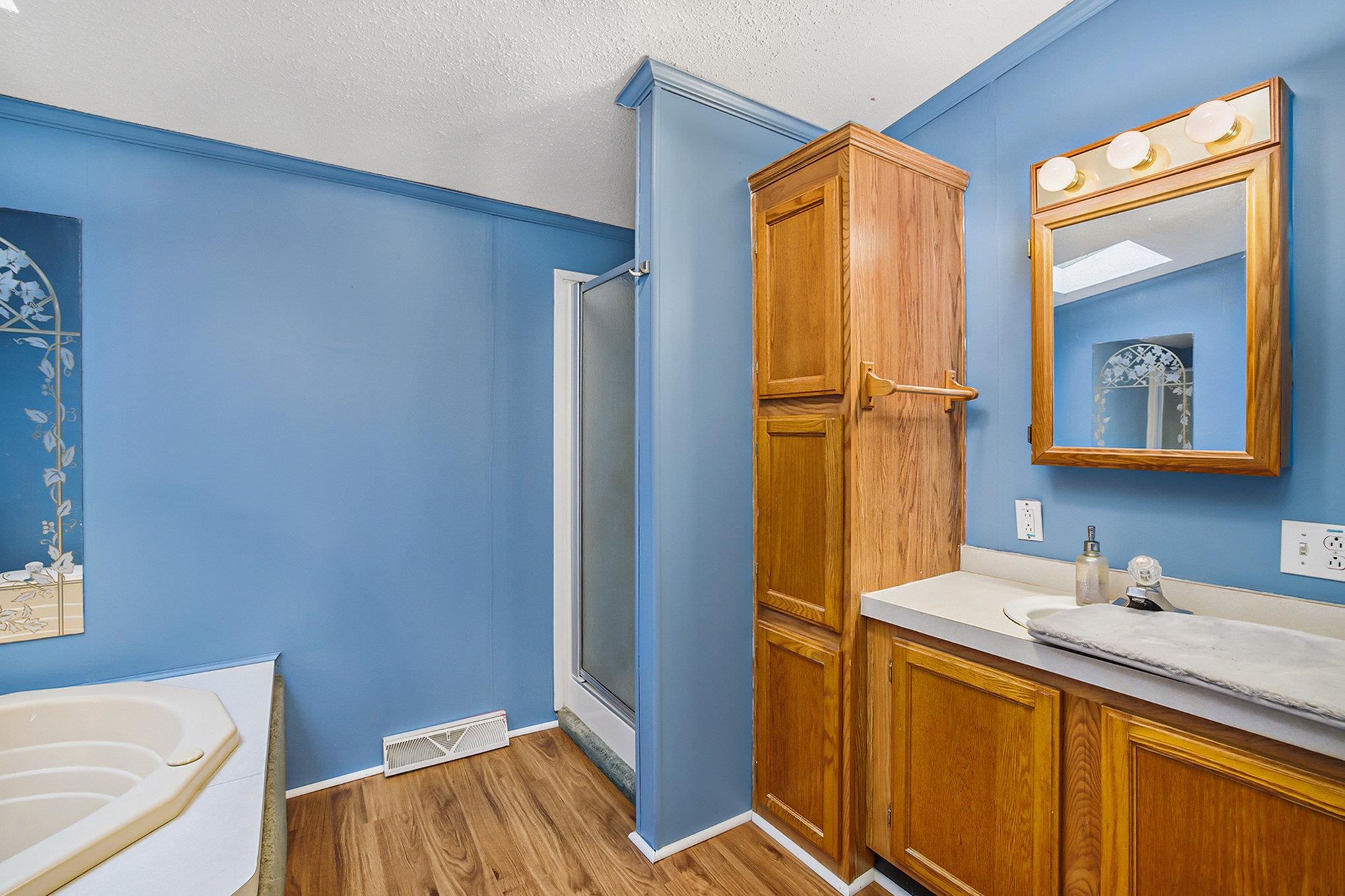 8378 East Hatchery Road Syracuse, IN 46567 - Photo 18 of 27 Gallery Image 18