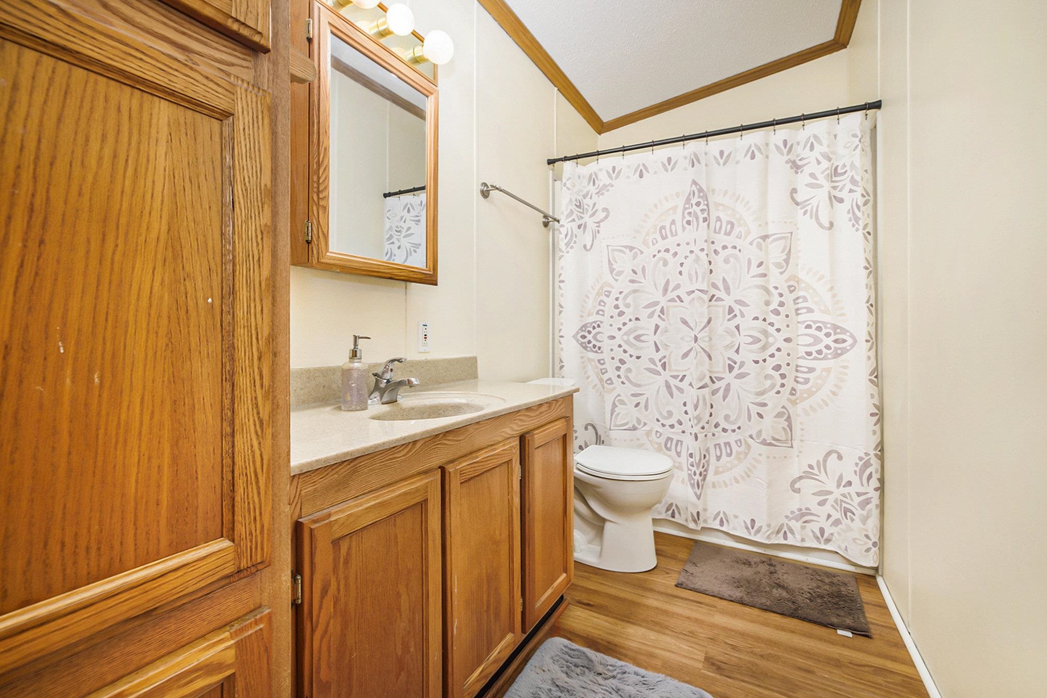 8378 East Hatchery Road Syracuse, IN 46567 - Photo 20 of 27 Gallery Image 20