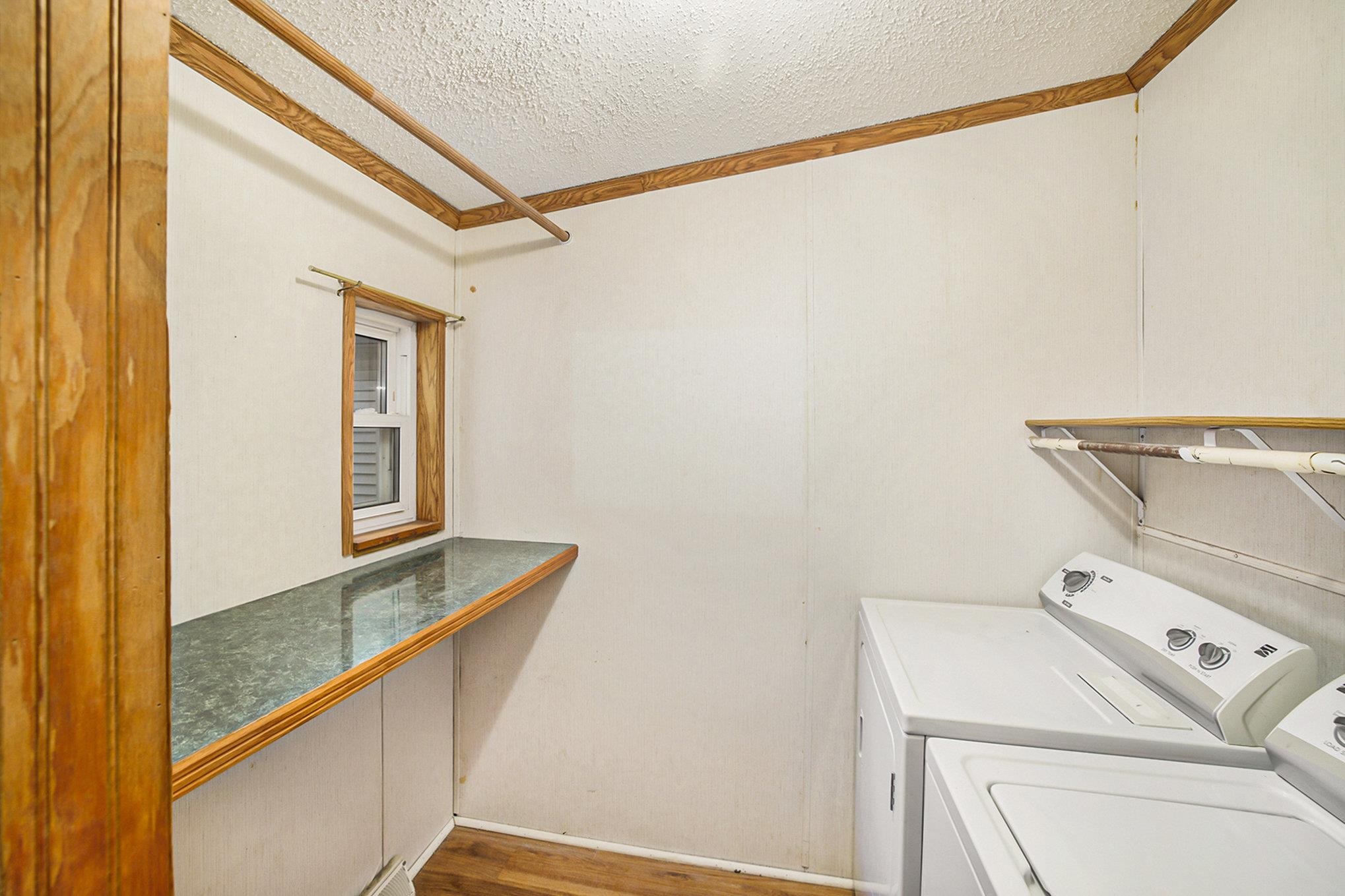 8378 East Hatchery Road Syracuse, IN 46567 - Photo 22 of 27 Gallery Image 22