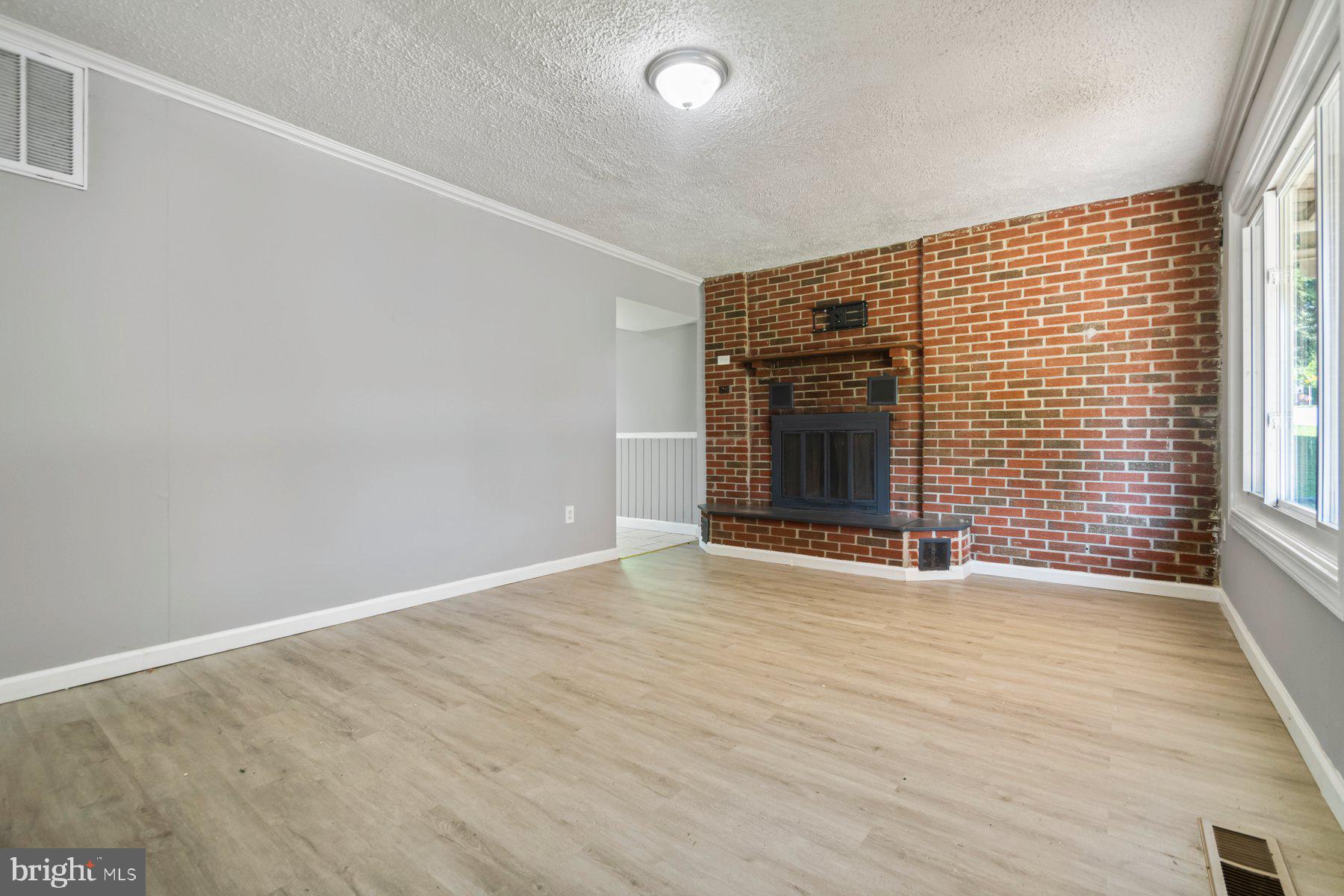 309 Walgrove Road Reisterstown, MD 21136 - Photo 7 of 28 Gallery Image 7