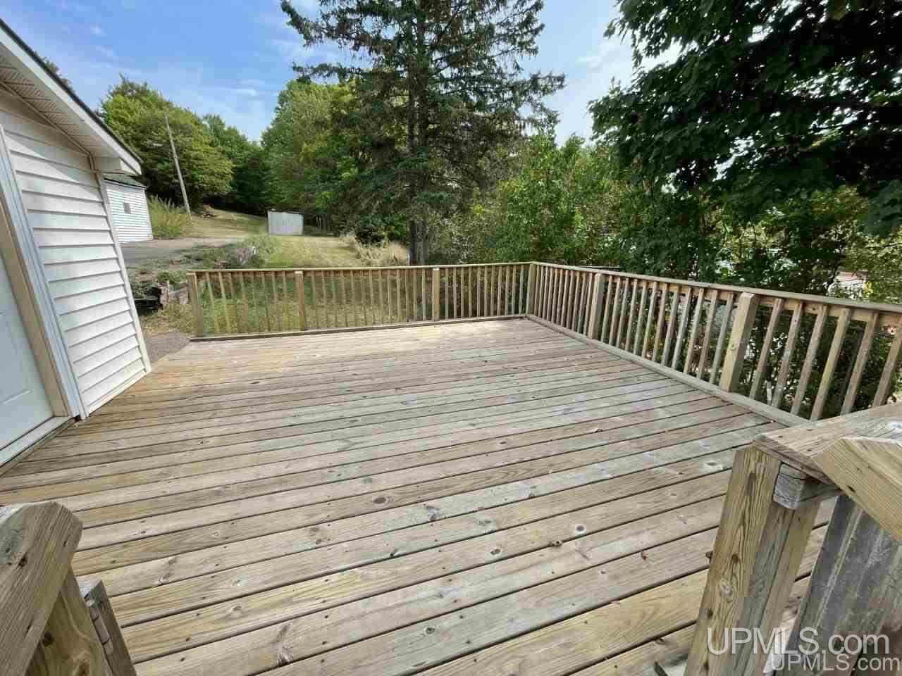 113 Carlson Road Negaunee, MI 49866 - Photo 4 of 29 Gallery Image 4