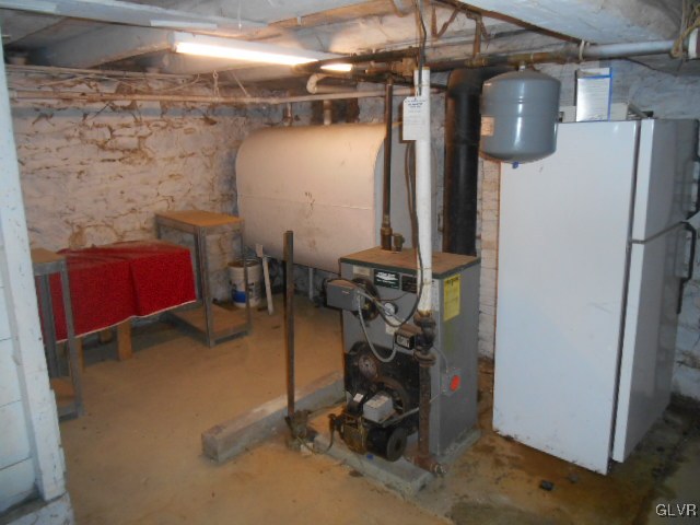 4236 Clover Hollow Road Slatington, PA 18080 - Photo 13 of 16