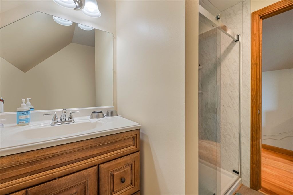 50 Emerson Street Springfield, MA 01118 - Photo 27 of 42
