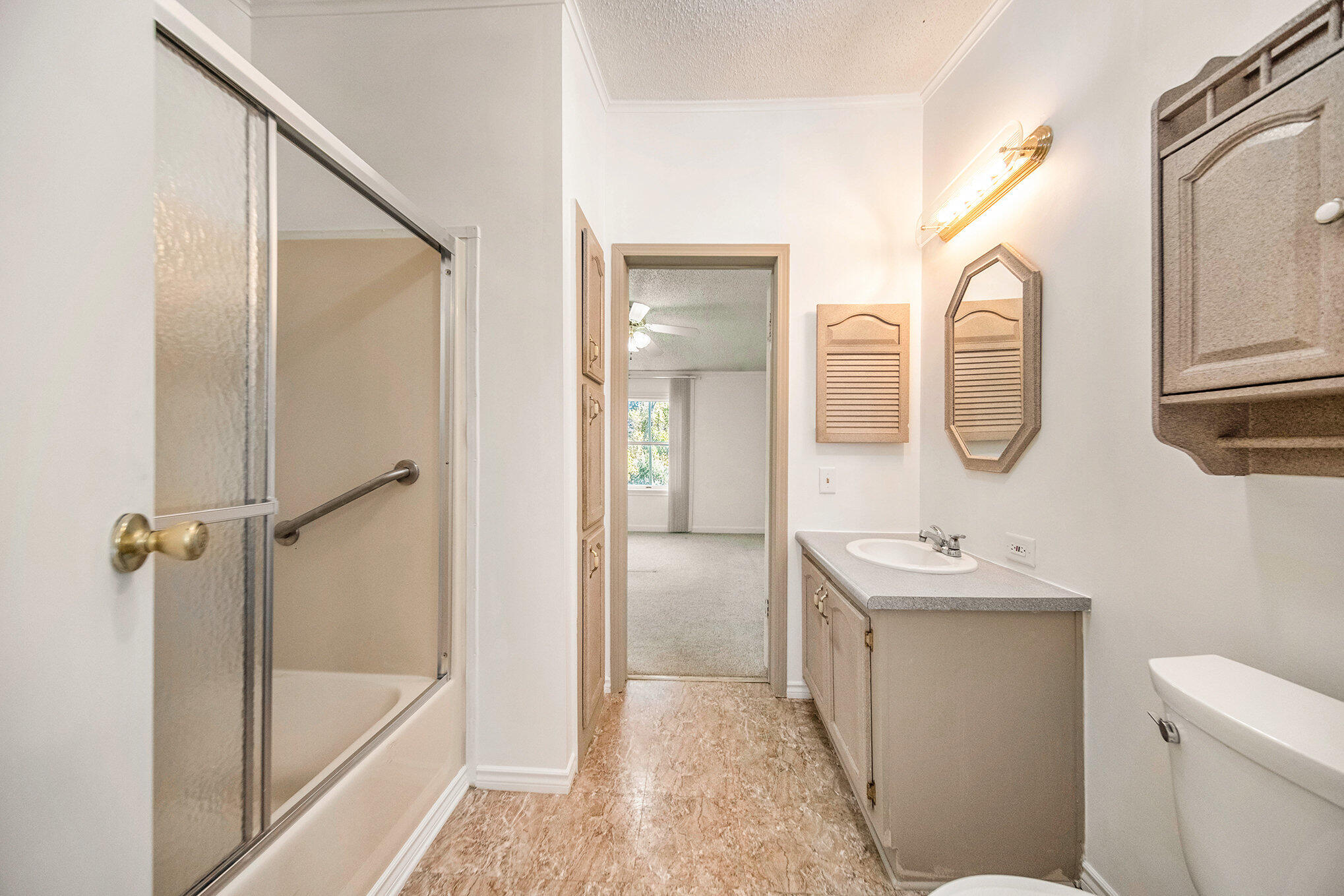 6321 Esch Road Manchester, MI 48158 - Photo 12 of 31 011_file_18