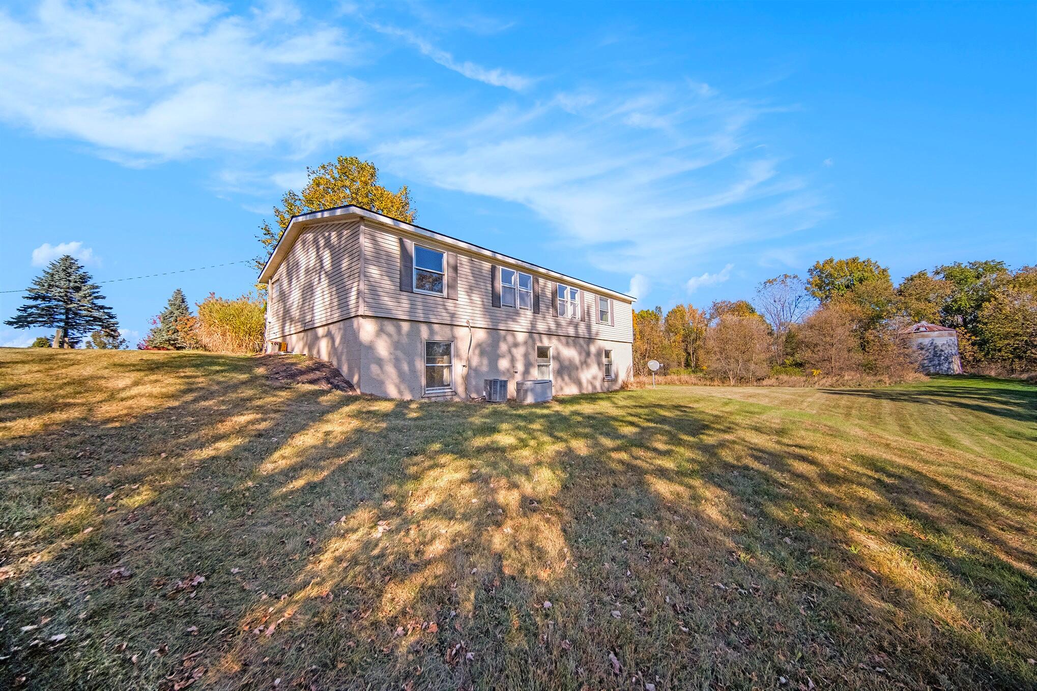 6321 Esch Road Manchester, MI 48158 - Photo 16 of 31 015_file_101