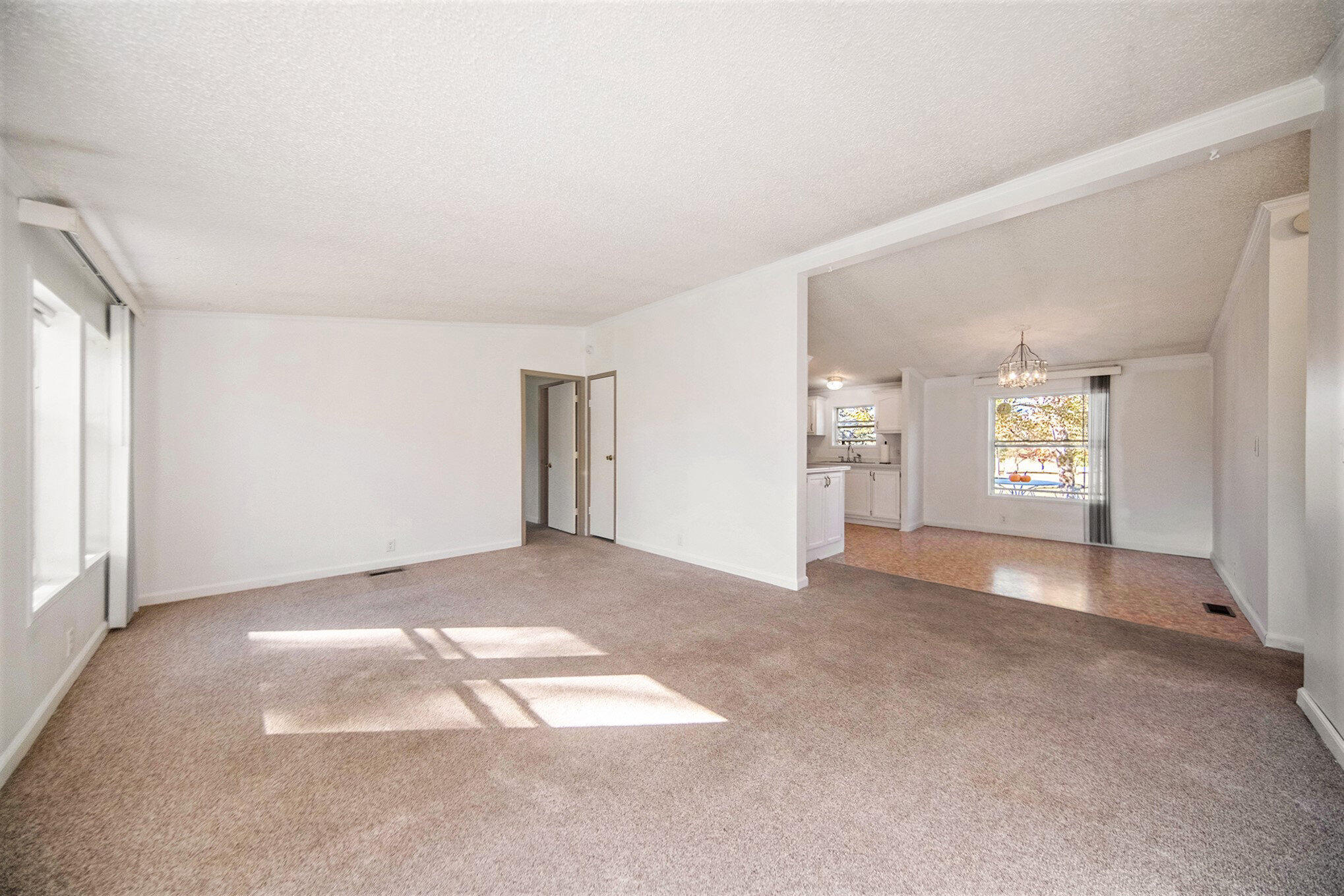 6321 Esch Road Manchester, MI 48158 - Photo 4 of 31 004_file_159