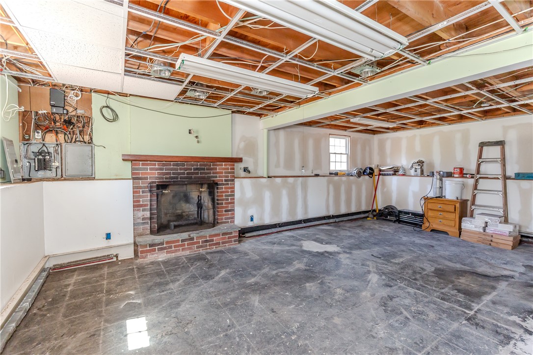 39 Francis Road Glocester, RI 02857 - Photo 34 of 50