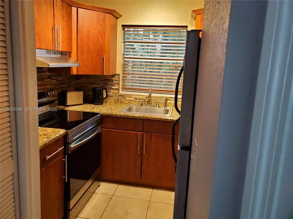 $1,650 | 1300 Moffett Street, Unit 108, Hallandale Beach, FL 33009