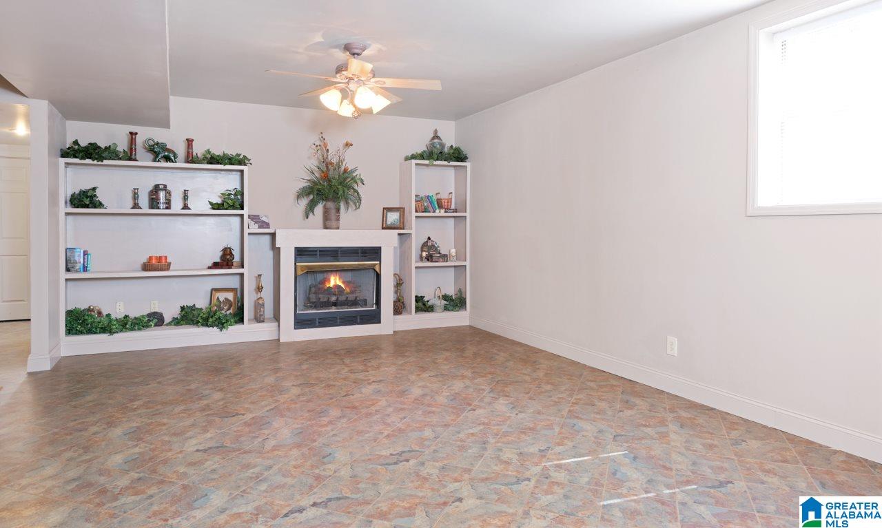 291 Wilderness Lane Alabaster, AL 35007 - Photo 4 of 42