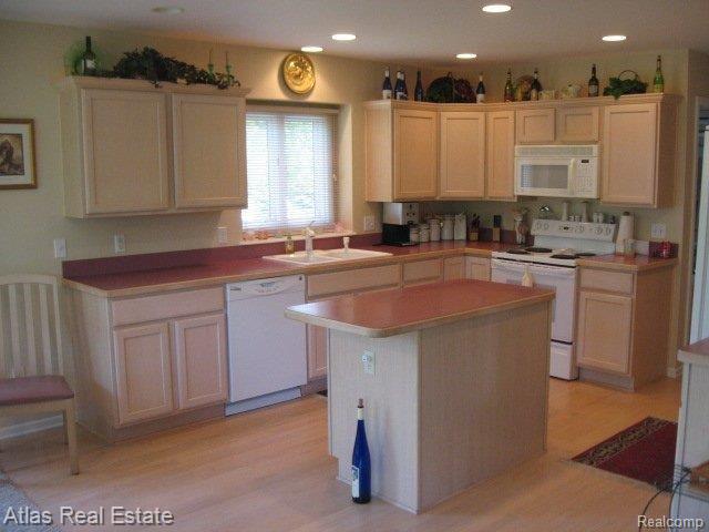 9419 Hegel Road Goodrich, MI 48438 - Photo 7 of 15 IMG_4118.JPG