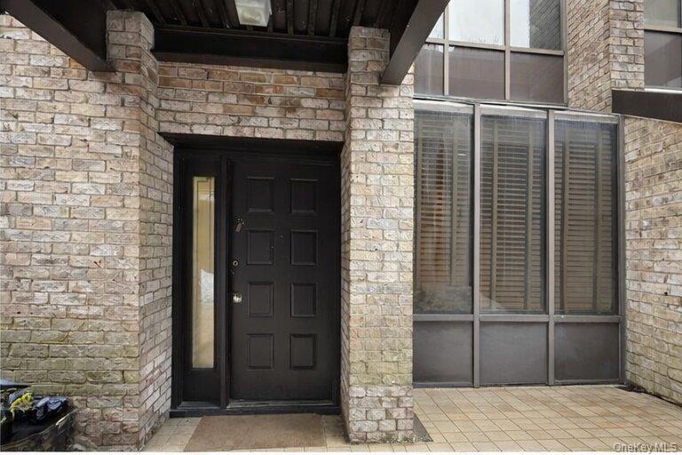 130 South Middle Neck Road, Unit 2 Great Neck, NY 11021 - Photo 2 of 22