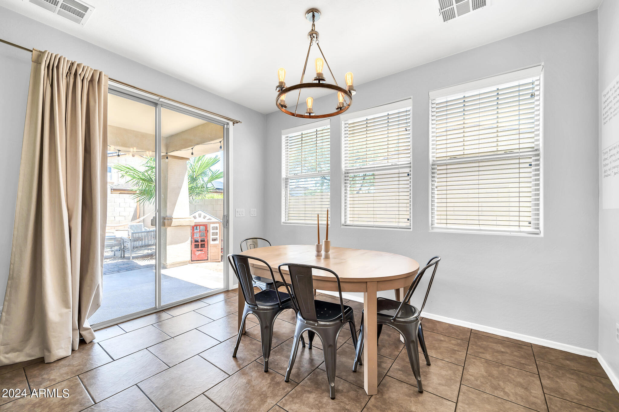 15310 West Wethersfield Road Surprise, AZ 85379 - Photo 5 of 38 15310 W Wethersfield Rd-11