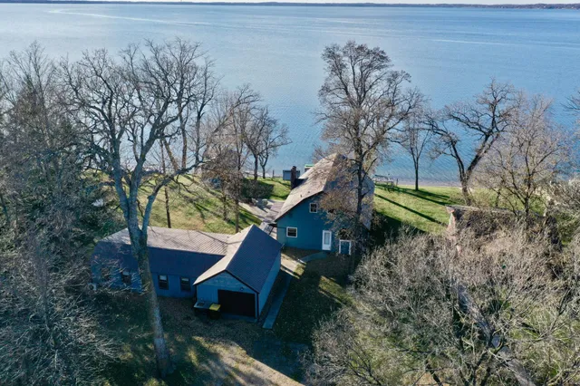 $1,300,000 | 14160 Indian Beach Road, Spicer, MN 56288
