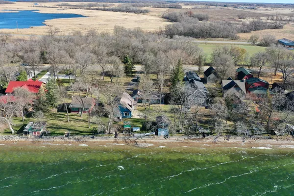$1,300,000 | 14160 Indian Beach Road, Spicer, MN 56288