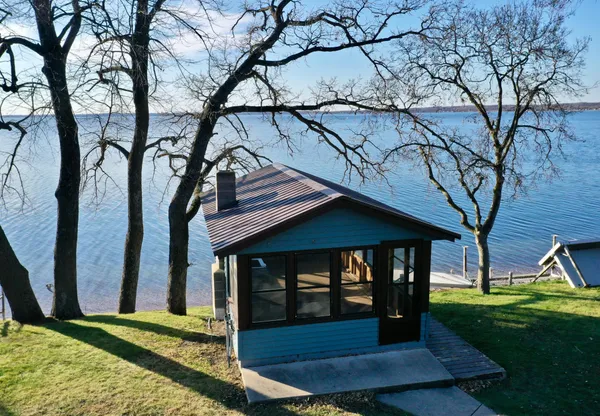 $1,300,000 | 14160 Indian Beach Road, Spicer, MN 56288