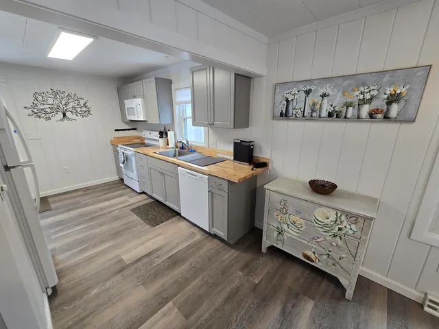 $2,000 | 117 A West Street, Winooski, VT 05404