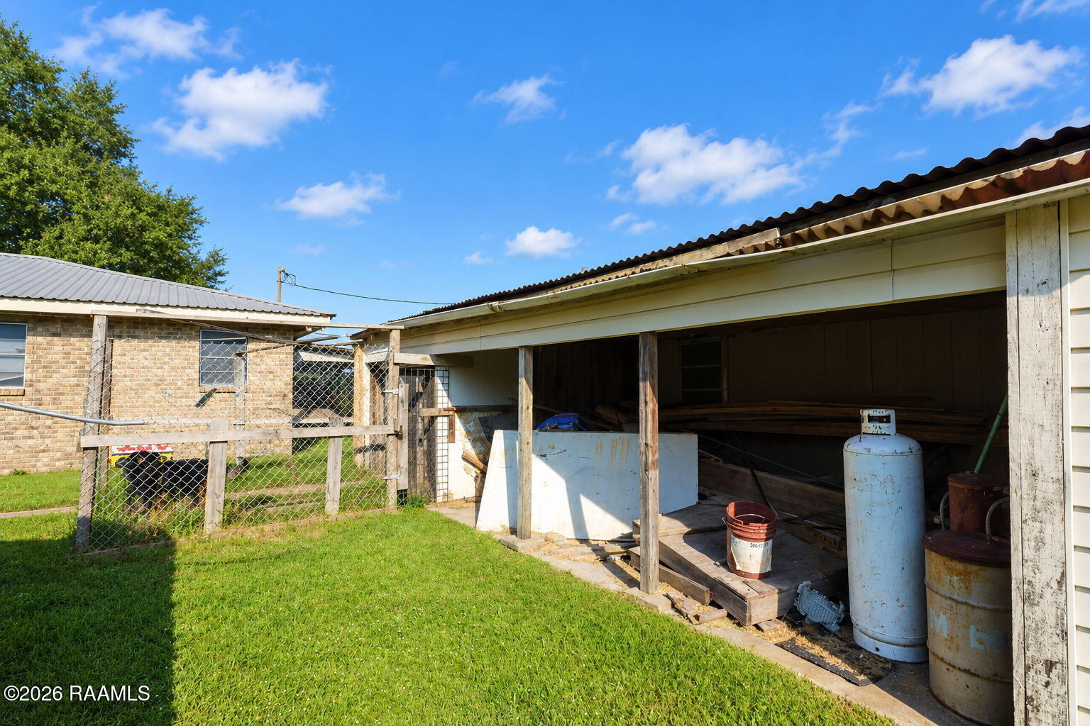 803 Roger Road Scott, LA 70583 - Photo 53 of 59 4-web-or-mls-04_SideExterior02_803RogerR