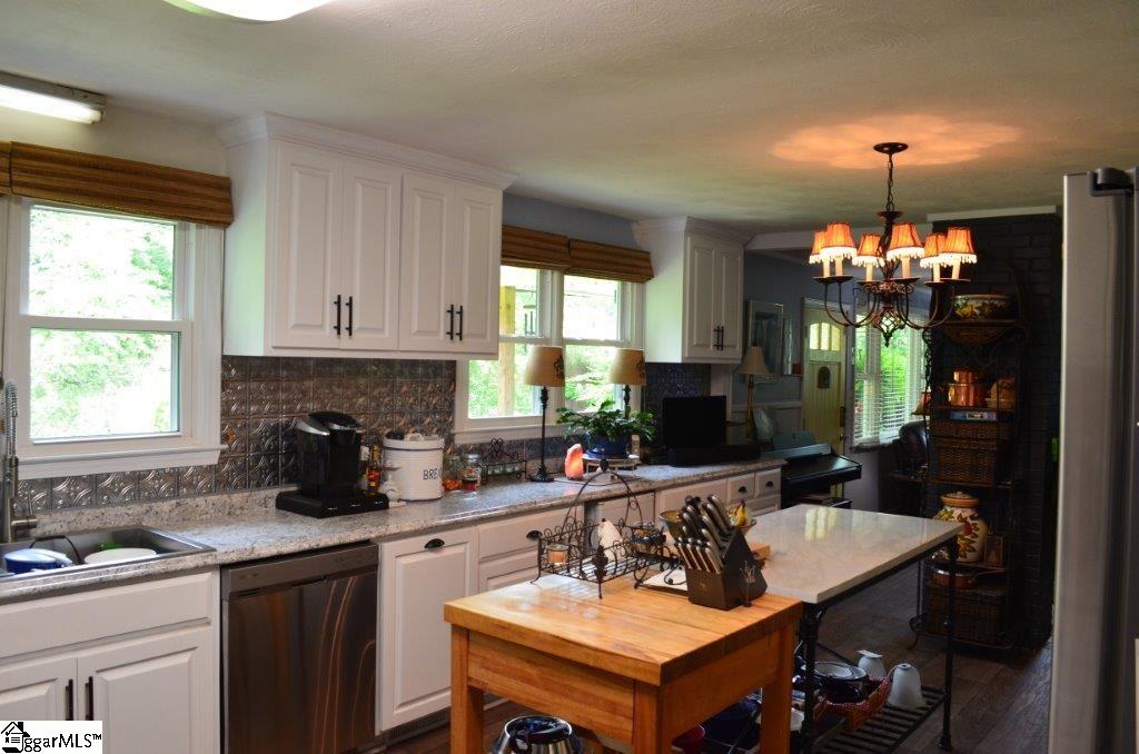 422 Belue Mill Road Landrum, SC 29356 - Photo 6 of 26