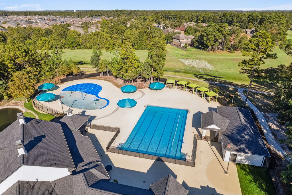 31306 Summit Grove Lane Spring, TX 77386 - Photo 44 of 45 a view of a swimming pool with furniture