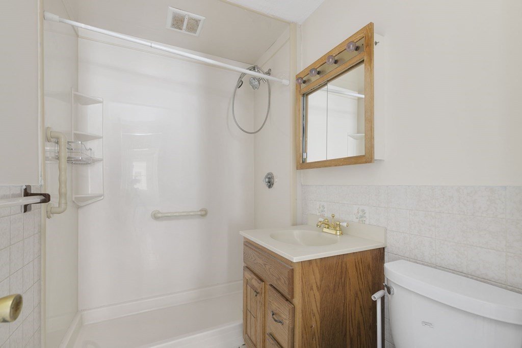 67 Rawson Road Quincy, MA 02170 - Photo 11 of 42 Gallery Image 11