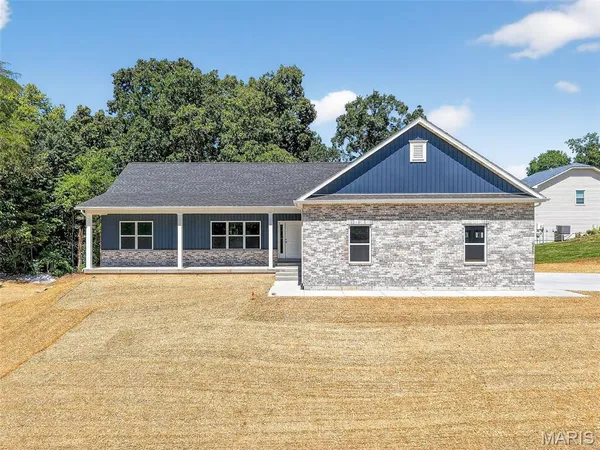 $695,000 | 130 Bristol Ridge Drive, Troy, MO 63379