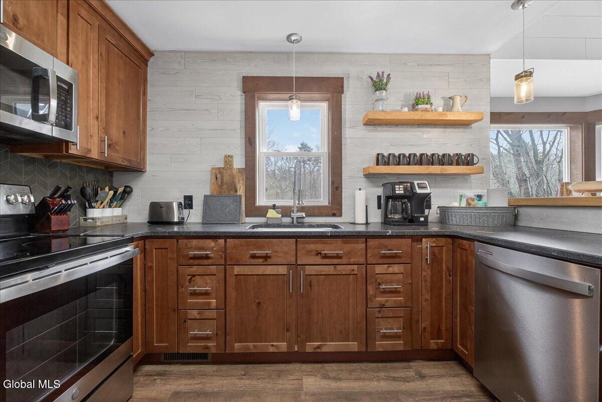 751 Corinth Road Queensbury, NY 12804 - Photo 9 of 58 27-751 Corinth Rd-27