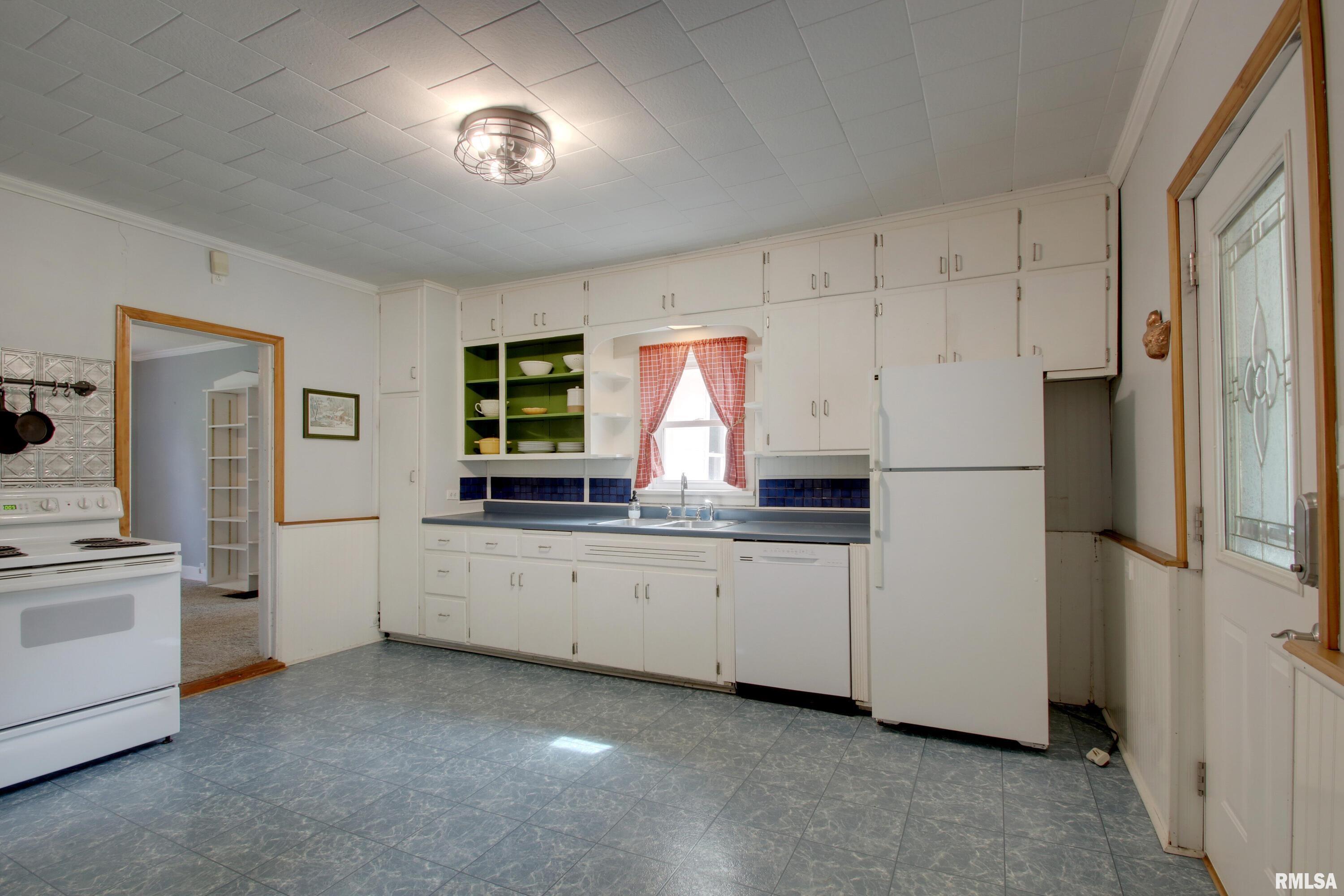 2620 St Anthony Road Quincy, IL 62305 - Photo 3 of 25 Gallery Image 3