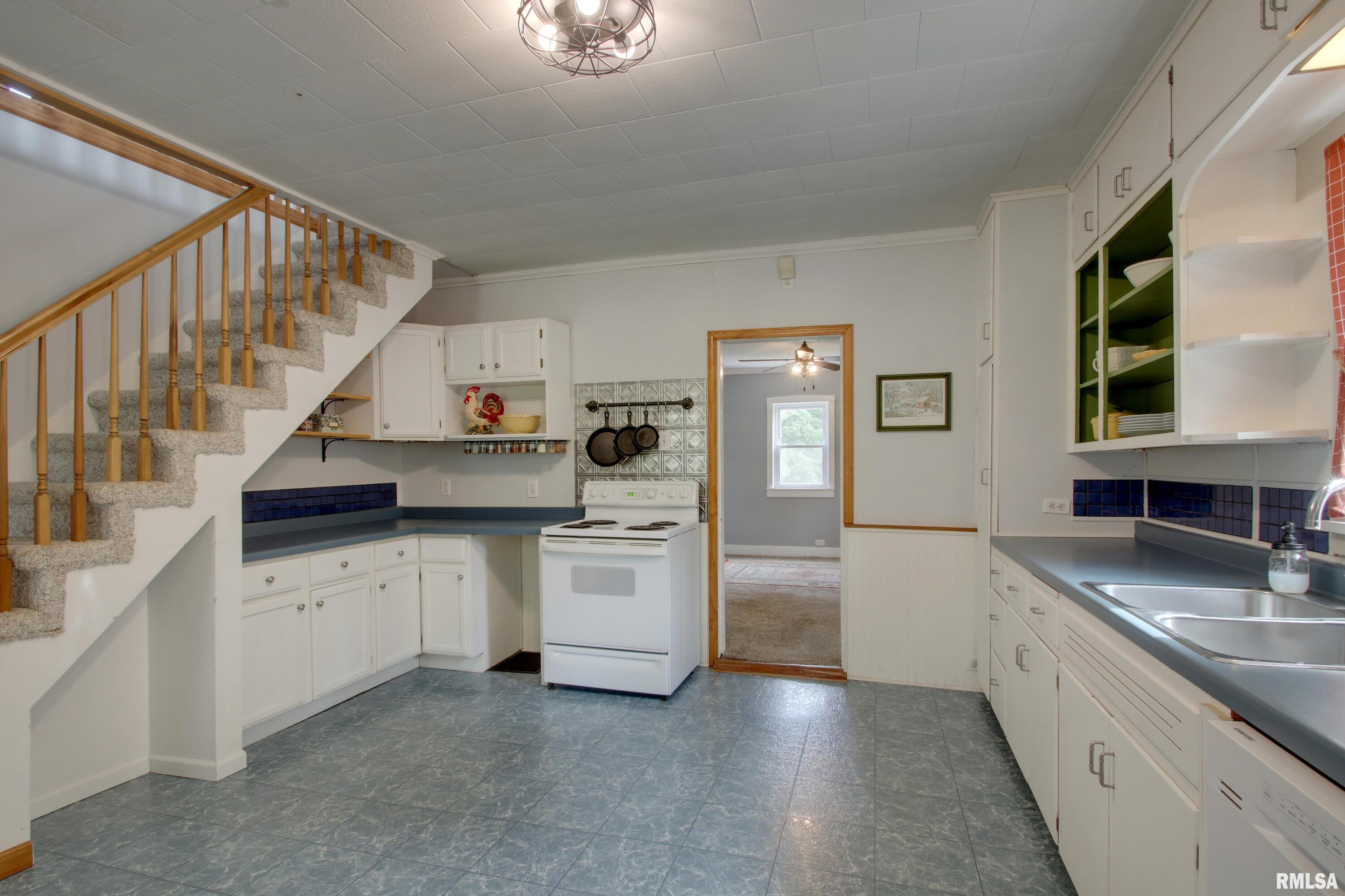 2620 St Anthony Road Quincy, IL 62305 - Photo 4 of 25 Gallery Image 4
