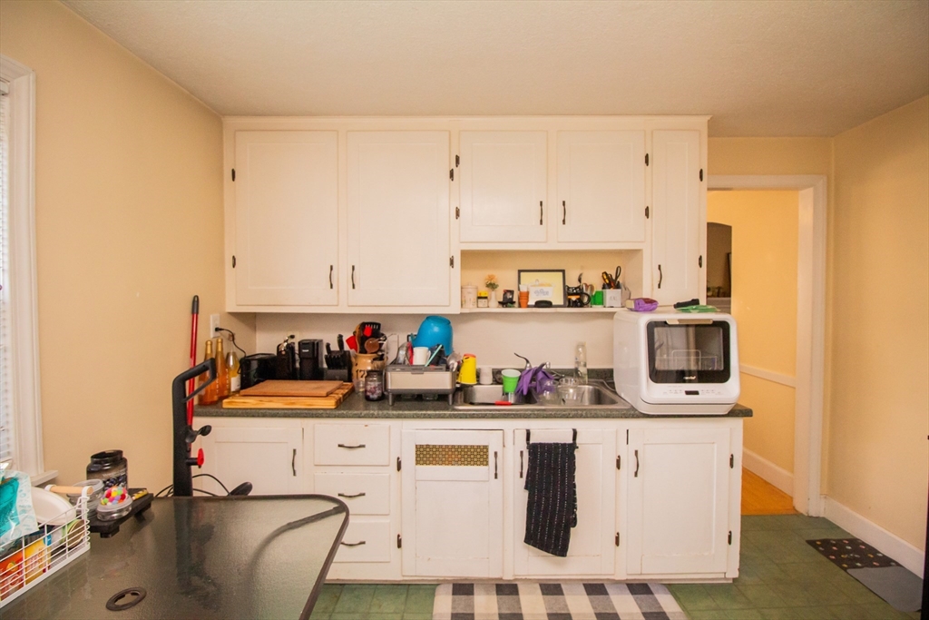 238 May Street Worcester, MA 01602 - Photo 14 of 28