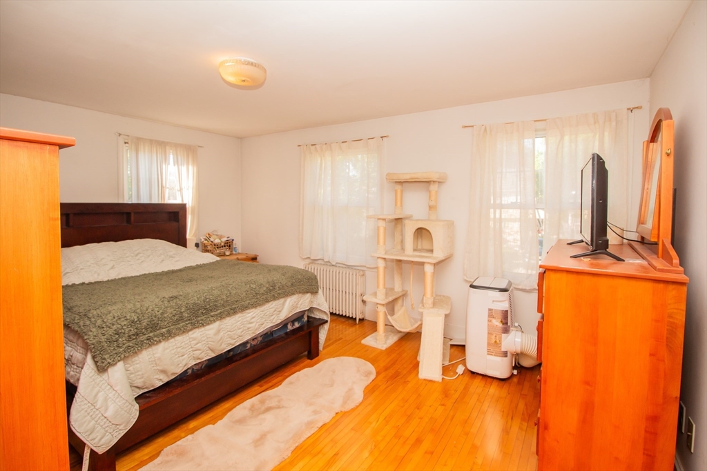 238 May Street Worcester, MA 01602 - Photo 16 of 28