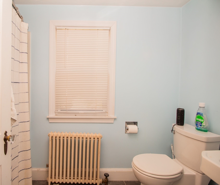 238 May Street Worcester, MA 01602 - Photo 23 of 28