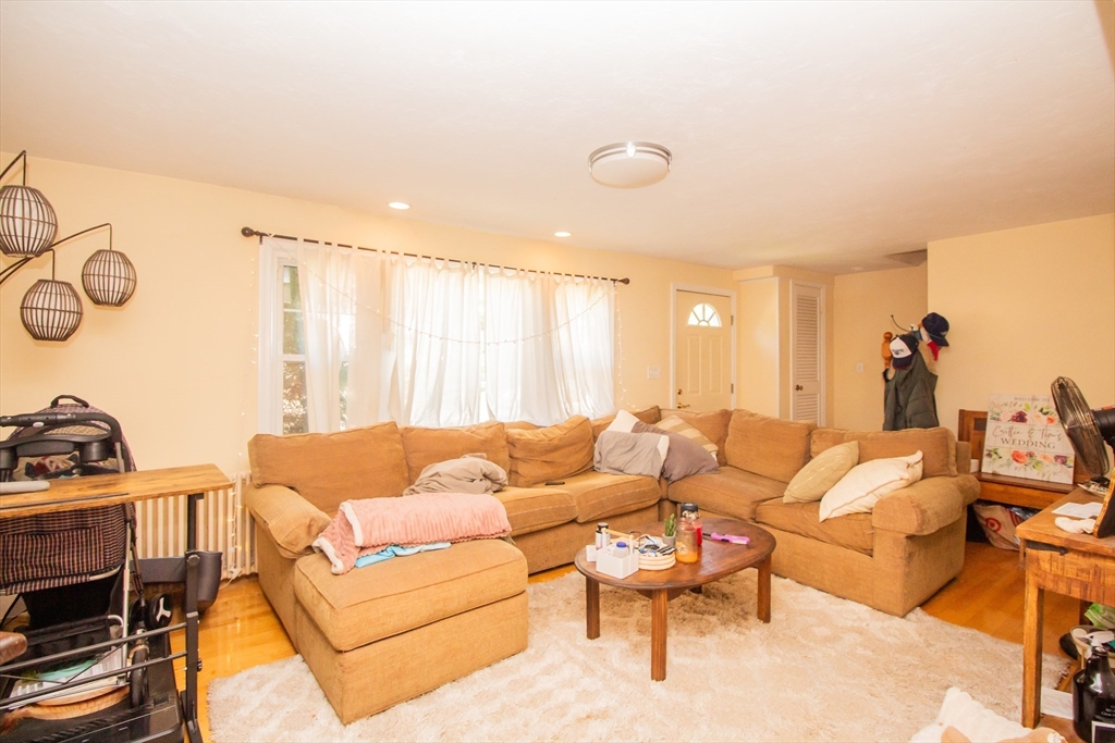238 May Street Worcester, MA 01602 - Photo 6 of 28