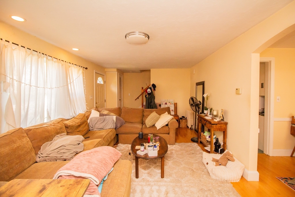 238 May Street Worcester, MA 01602 - Photo 8 of 28