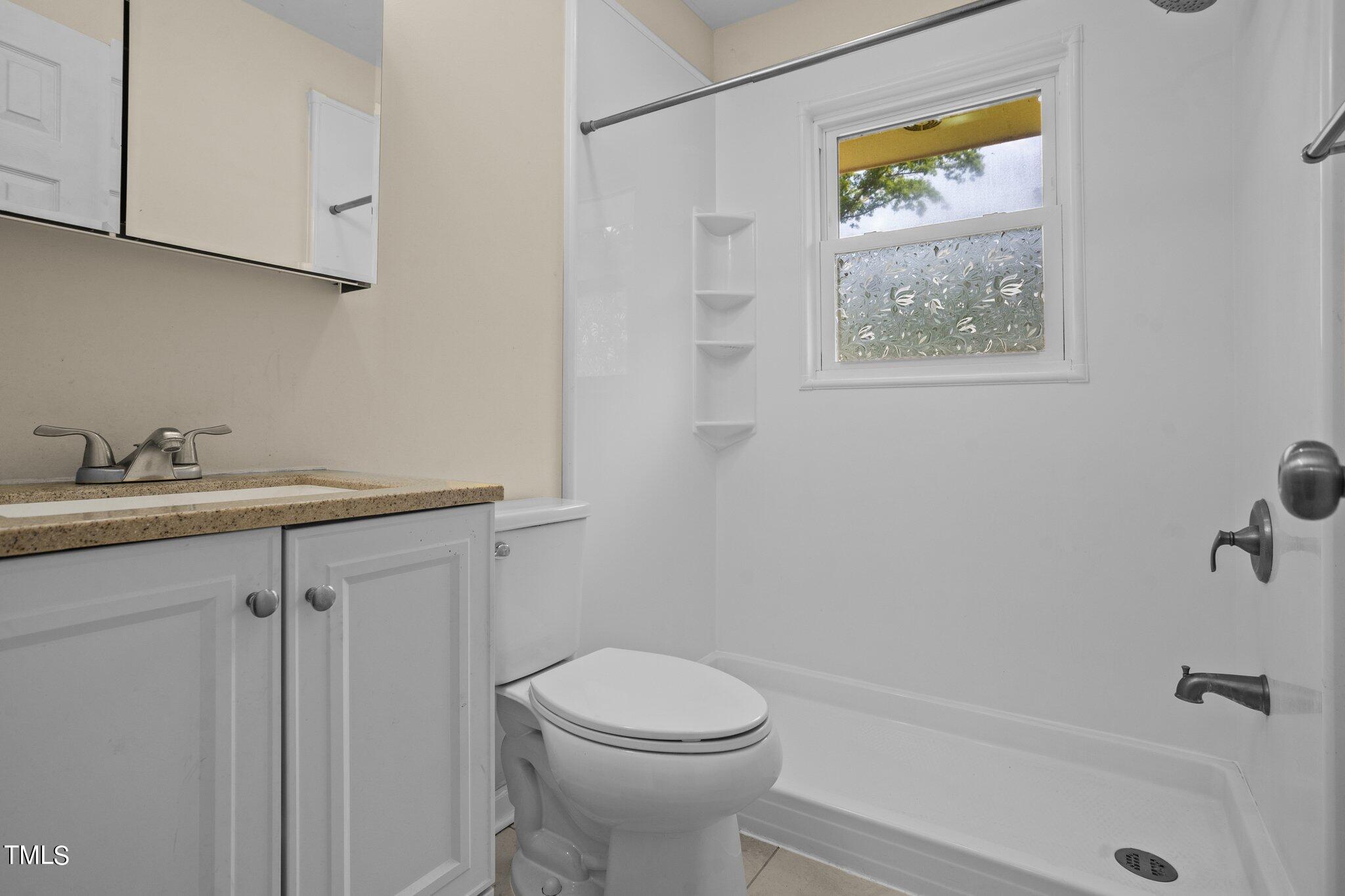2425 Varner Road Greensboro, NC 27406 - Photo 15 of 35 24-web-or-mls-DSC07090